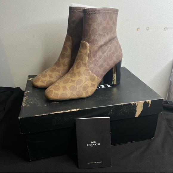 COACH Margot Signature Bootie Canvas Ankle Boots Womens Size 9 G5347 - Picture 7 of 12